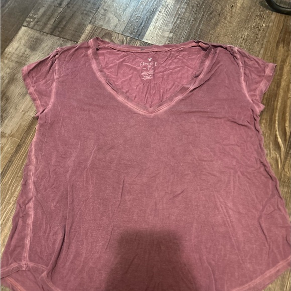 American Eagle Outfitters Dusty Rose V-Neck Tee - Picture 1 of 3